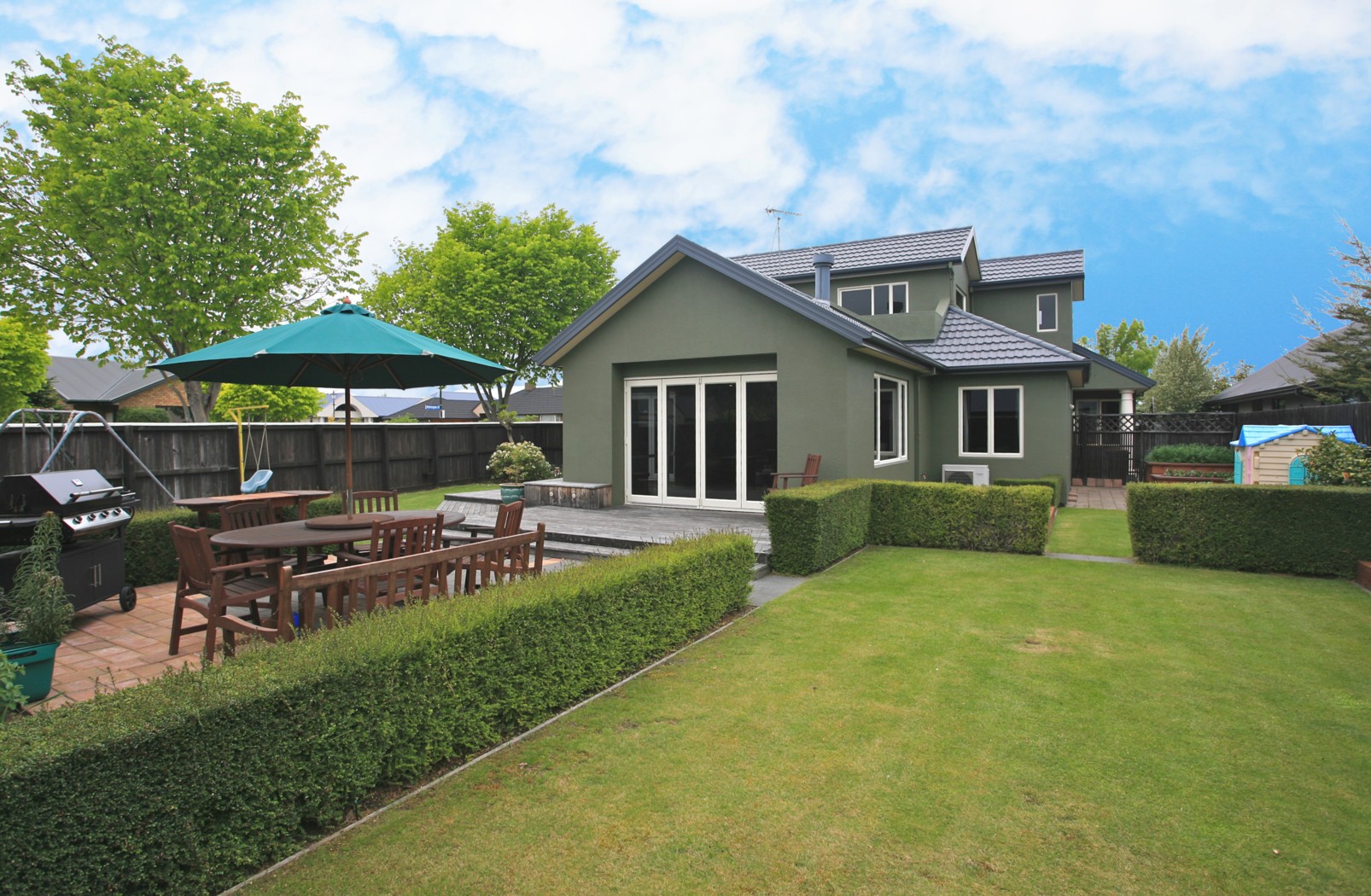 1 Wilmington Place, Fairway Park, Canterbury