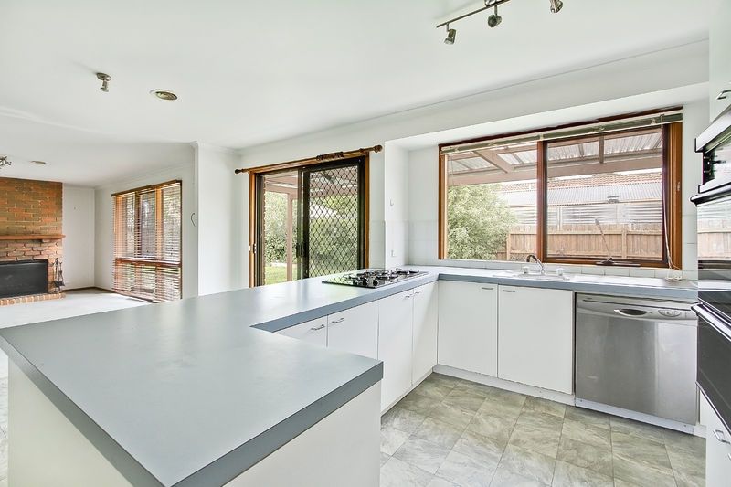 57 Trefoil Street, FERNTREE GULLY, VIC 3156