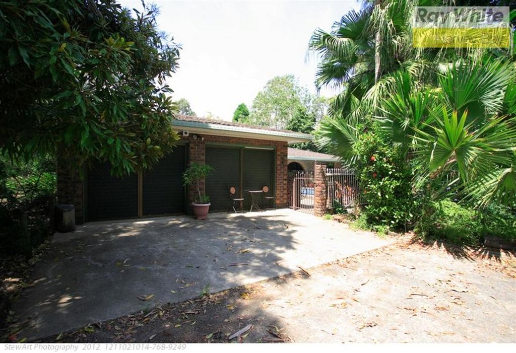 215 Doolong Road, WONDUNNA, QLD 4655