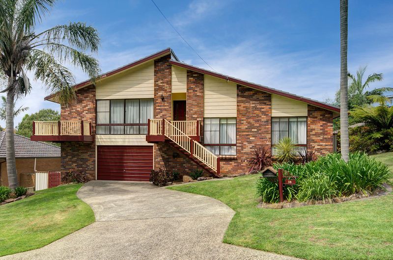 38 Kanangra Drive, THIRROUL NSW 2515