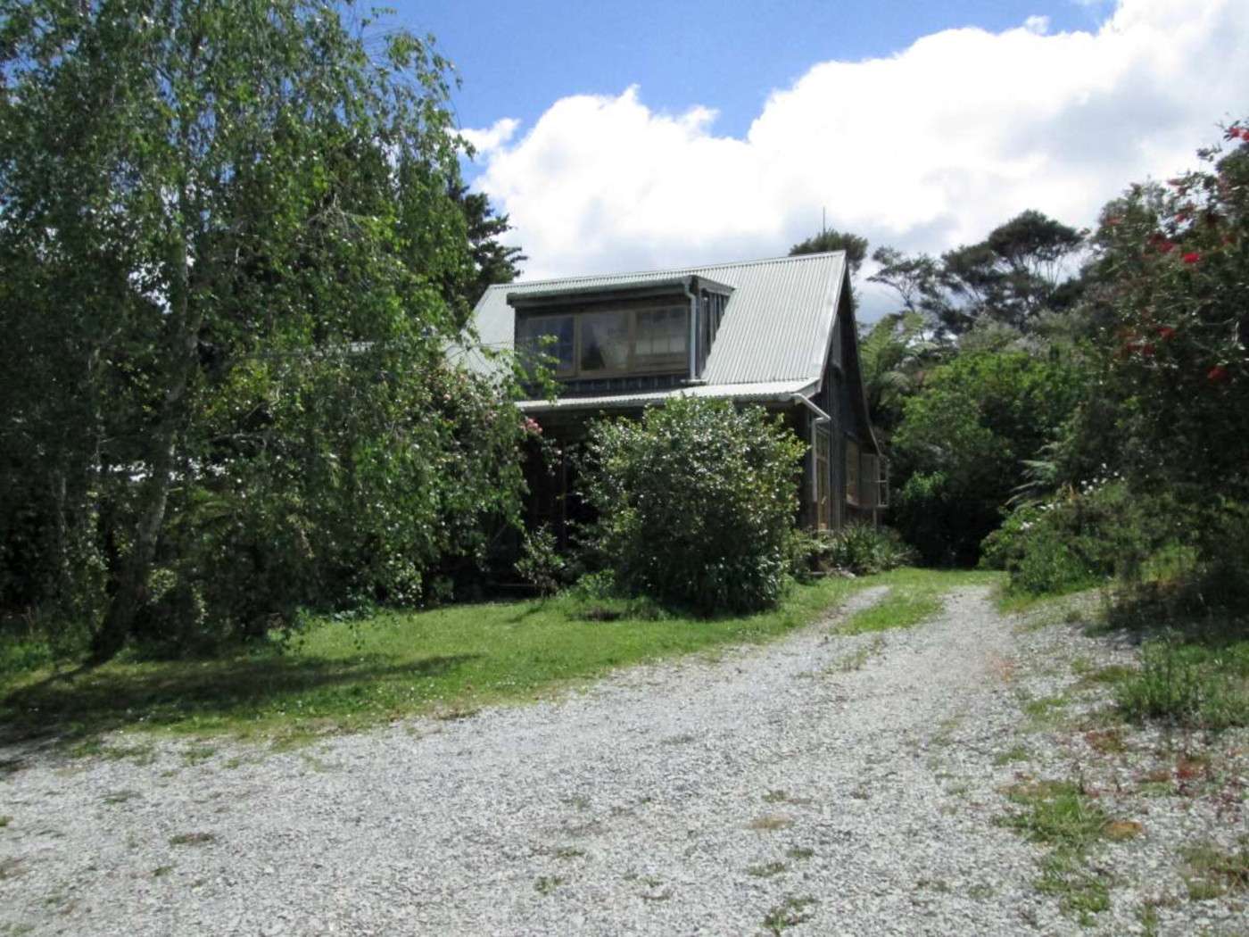 823 Kohumaru Road photo 0