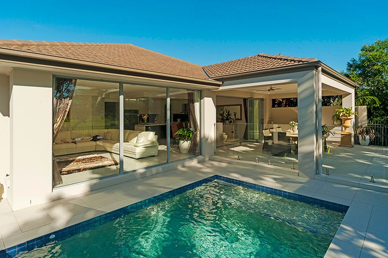 9119 Peter Senior Drive, HOPE ISLAND QLD 4212