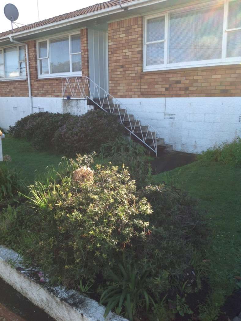 2/16 Volcanic Street, Balmoral, Auckland City Real Estate Ray White