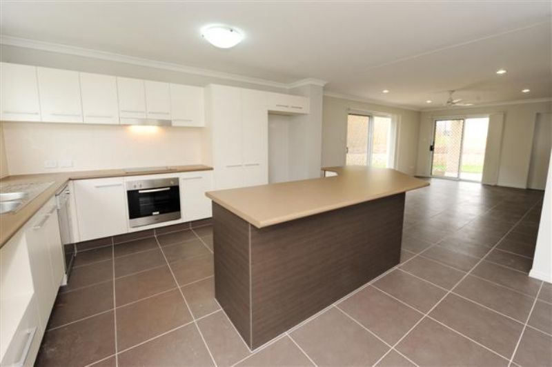 12 Phoenix Place, TELINA, QLD 4680
