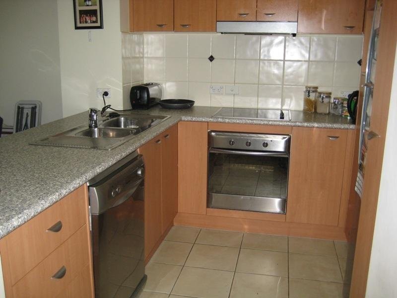 121/392 'Sandcastles on the Broadwater', Marine Parade, LABRADOR, QLD 4215