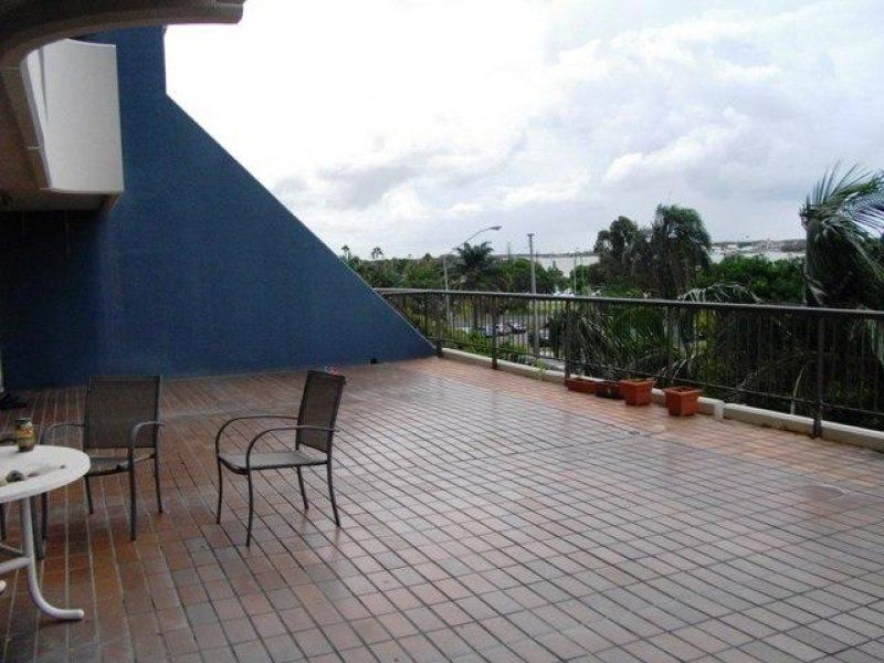3F/10 'Huntington', Marine Parade, SOUTHPORT, QLD 4215