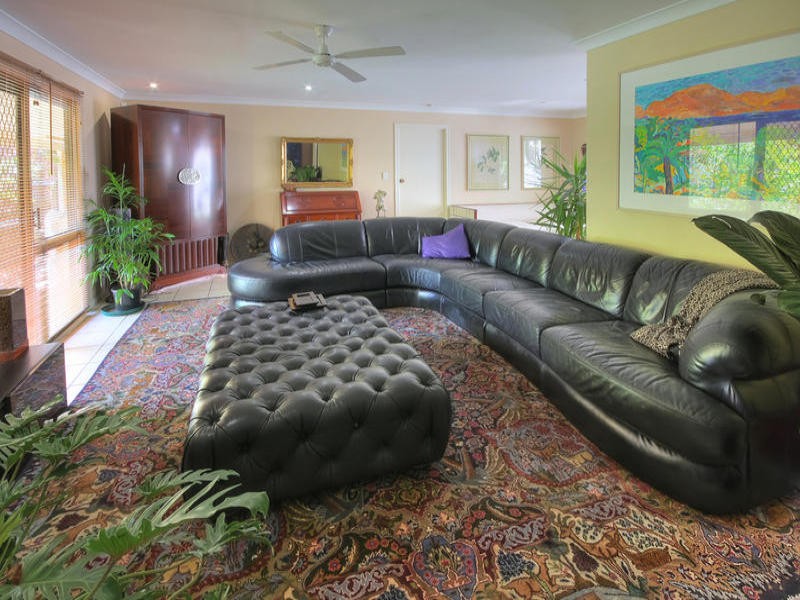 106 Plateau Crescent, CARRARA, QLD 4211