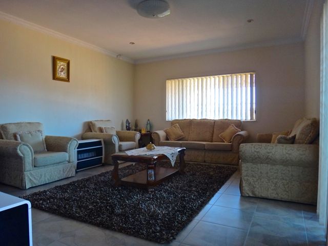 8 Hurkett Place, BOSSLEY PARK, NSW 2176