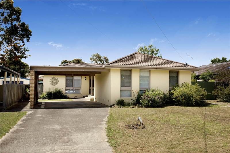 13 Sheeran Crescent, LARA VIC 3212