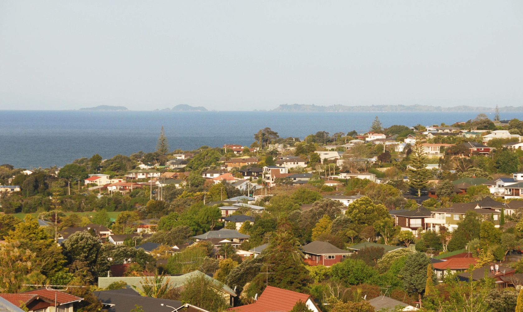 7 Maxwelton Drive, MAIRANGI BAY, North Shore City