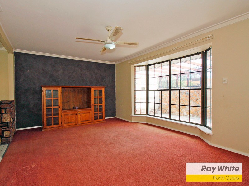 4 Hann Place, PADBURY, WA 6025
