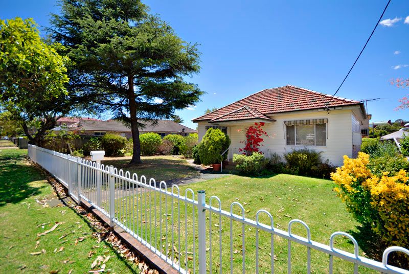 28 Wales Street, GREENACRE NSW 2190