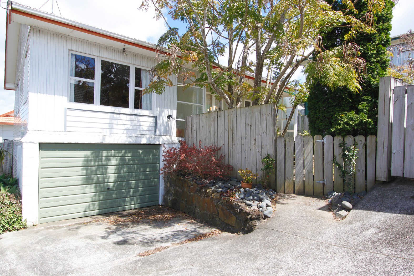 2/29 Waterloo Street, Howick, Manukau City