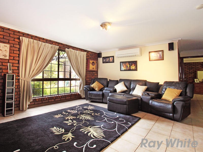 25 Whitehorse Street, CARSELDINE, QLD 4034