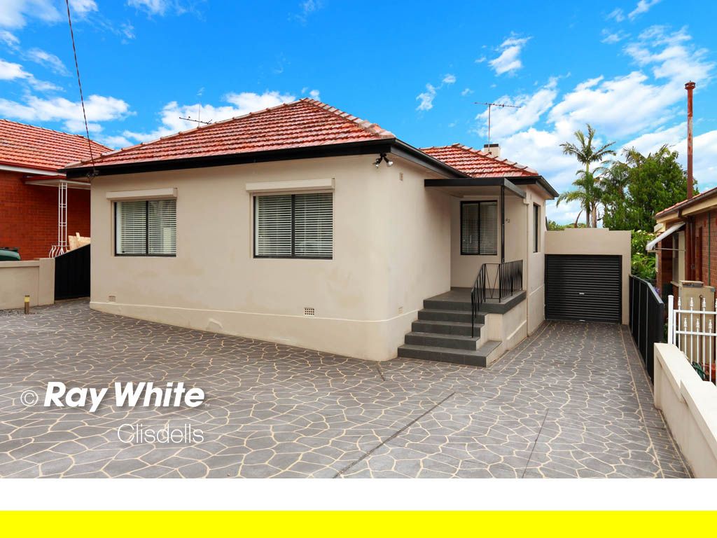 42 Vivienne Street, KINGSGROVE NSW 2208