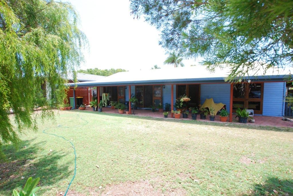 44 Pacific Drive, BLACKS BEACH QLD 4740