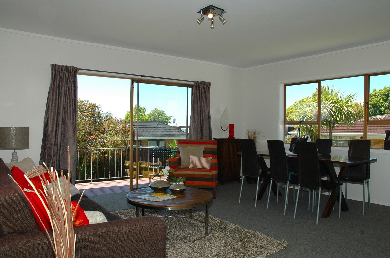5 Sarah Place, FARM COVE, Manukau City