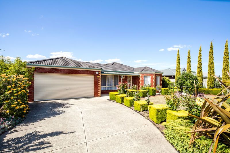 9 Oakwood Crescent, WAURN PONDS, VIC 3216