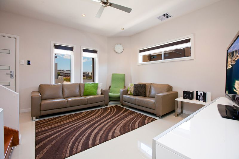 47 Harvey Circuit, MAWSON LAKES, SA 5095