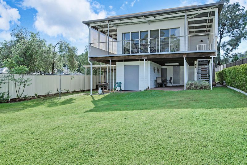 BOLTON POINT, NSW 2283