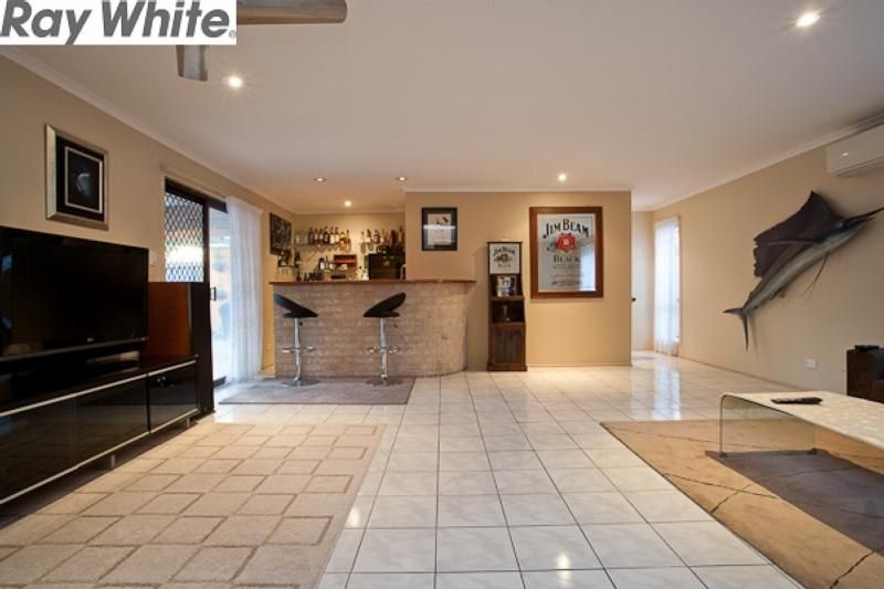 1 Kareela Court, KIPPA-RING, QLD 4021
