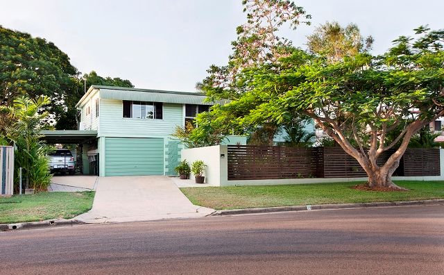 18 Marlynda Avenue, CRANBROOK QLD 4814