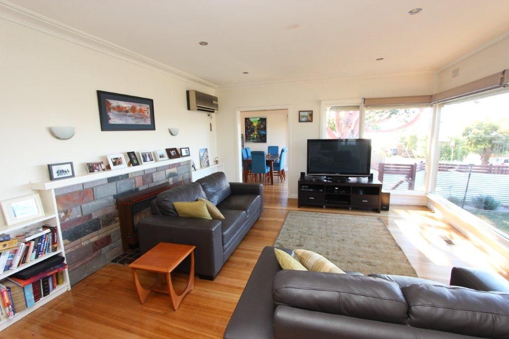 201 Roslyn Road, BELMONT, VIC 3216