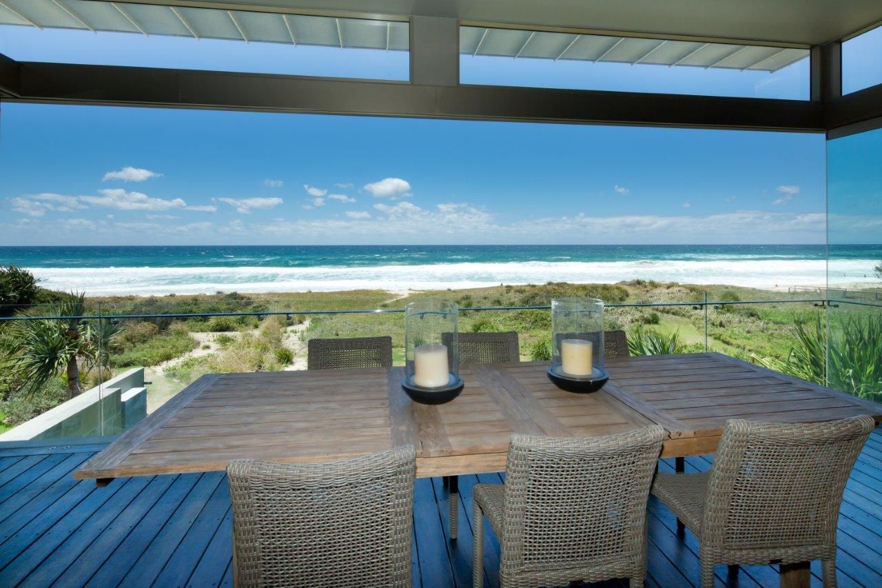 239 Hedges Avenue, MERMAID BEACH, QLD 4218