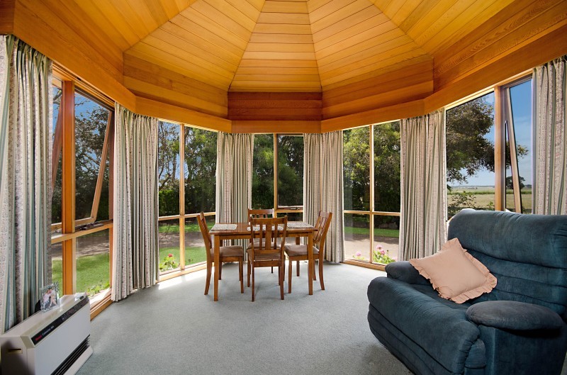 23 McKenzies Road, BUSHFIELD, VIC 3281