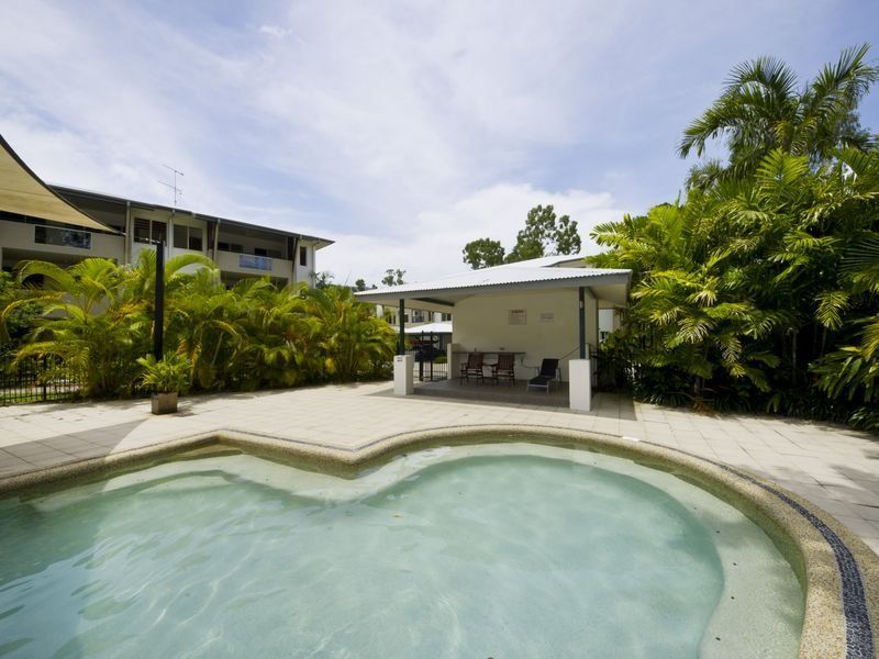 9/1804 Captain Cook Highway, CLIFTON BEACH, QLD 4879