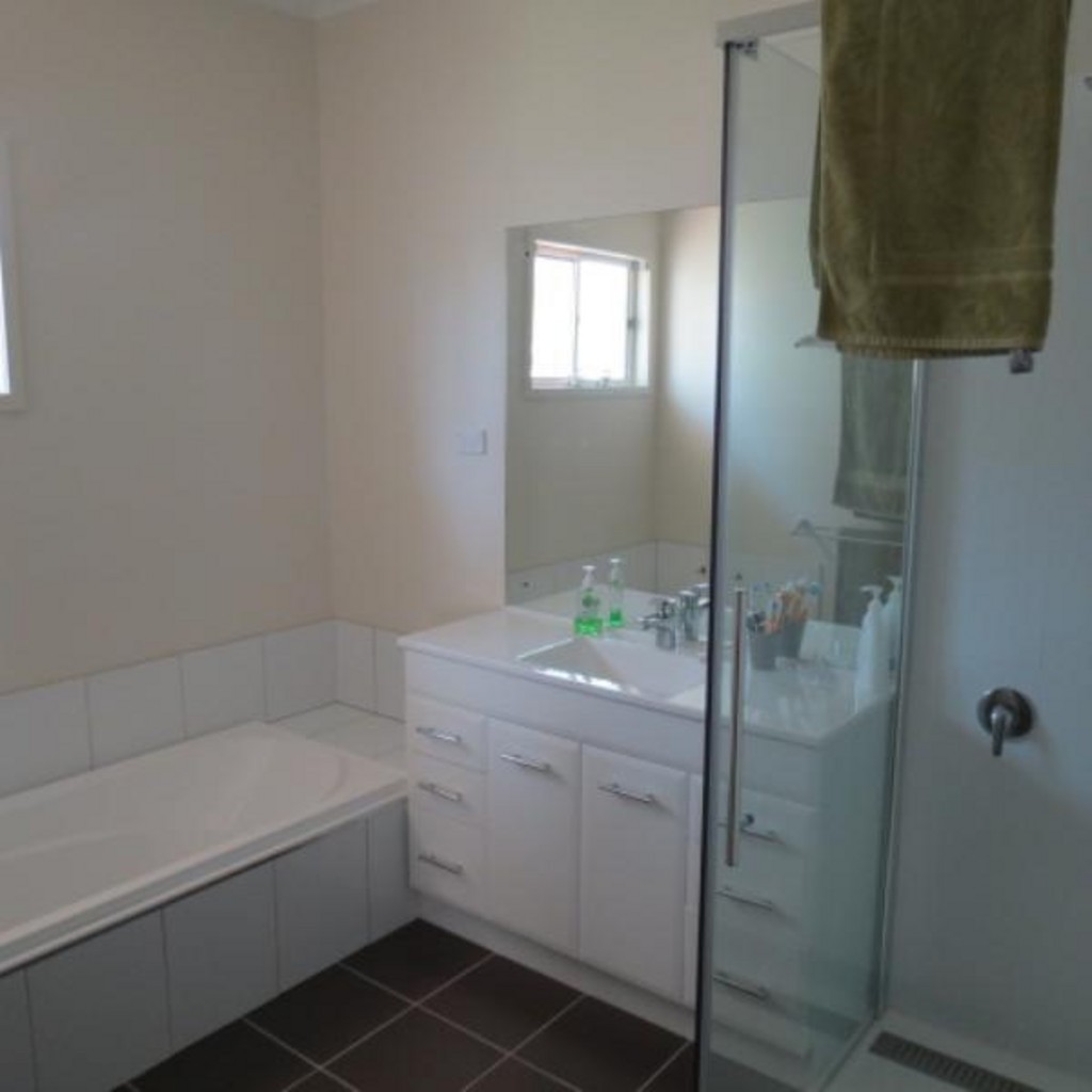 1 Bridgeman Street, EMERALD, QLD 4720