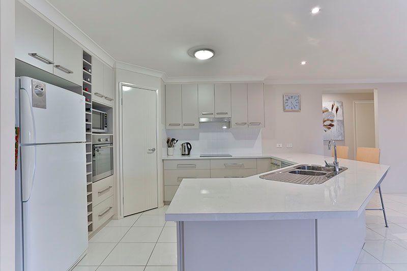 5 Vinniecombe Street, KEARNEYS SPRING, QLD 4350