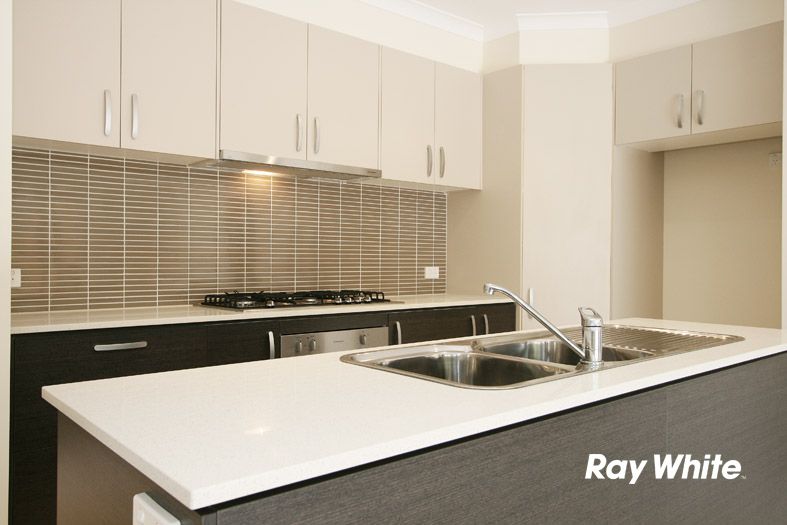 2/4 Stephen Road, FERNTREE GULLY, VIC 3156