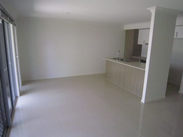 2/68  Comley Street, SUNNYBANK, QLD 4109