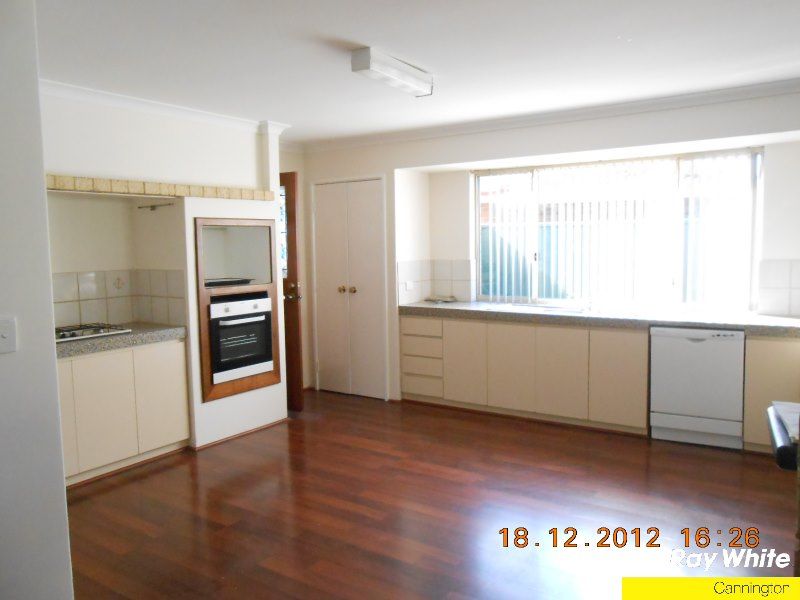 18 Schaffers Place, THORNLIE, WA 6108