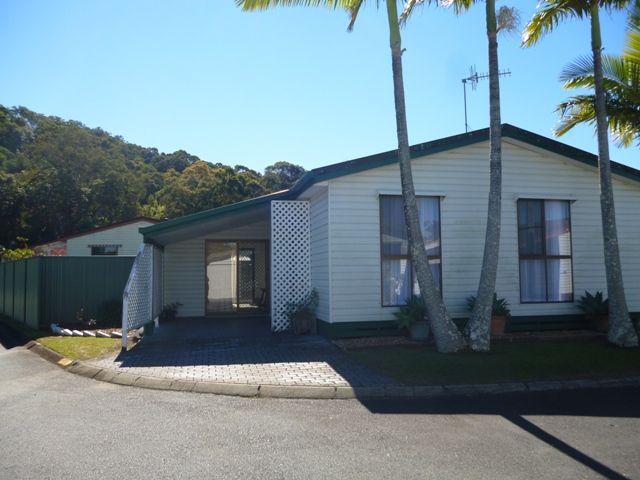 3 Township Drive, BURLEIGH HEADS QLD 4220