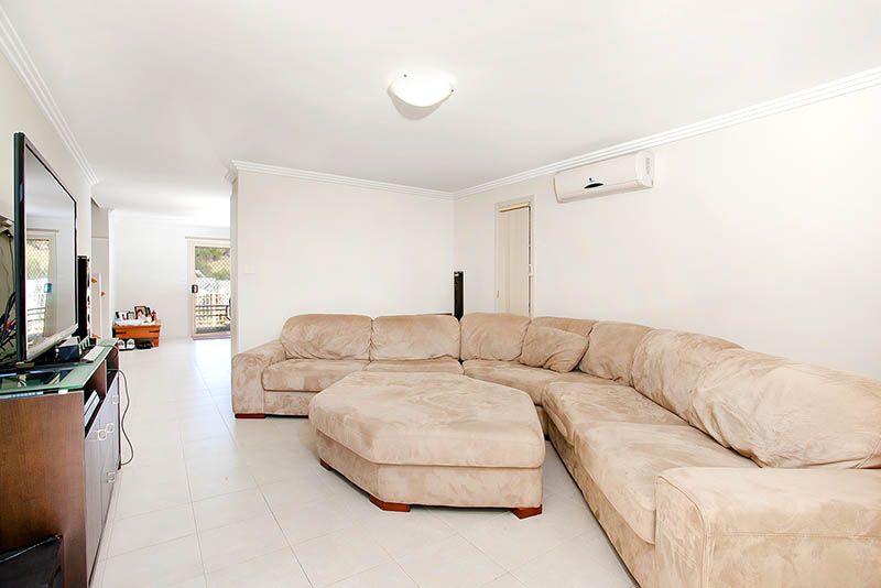 2/84 Esperance Drive, ALBION PARK, NSW 2527