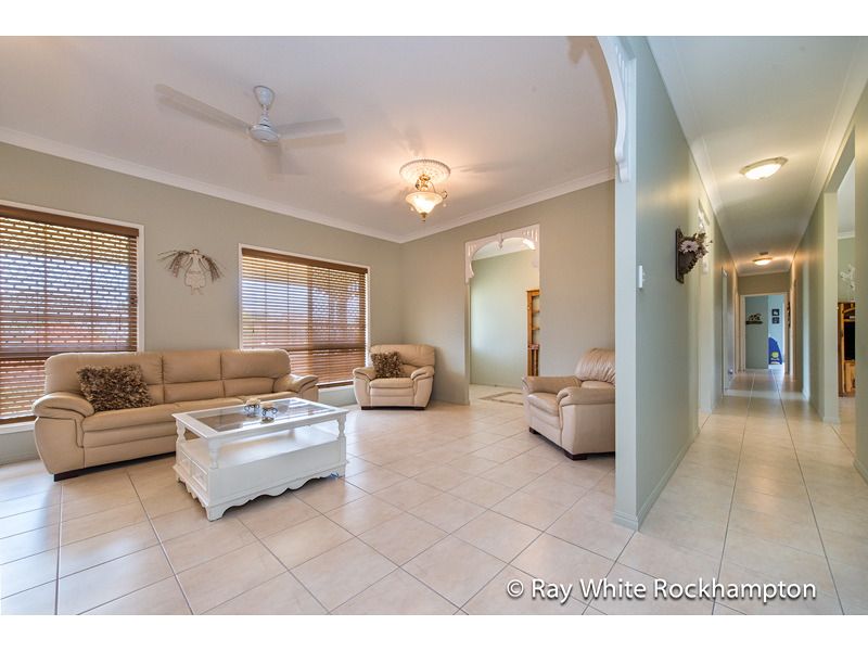 7 Stirling Drive, ROCKYVIEW, QLD 4701