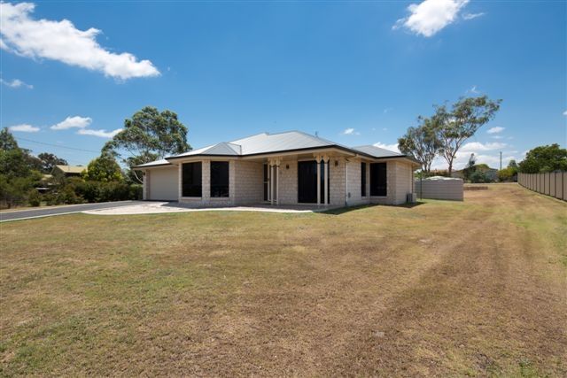 6 Mocatta Street, GOOMBUNGEE, QLD 4354