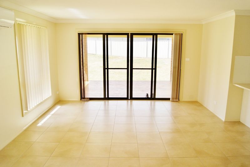 21 Henry Place, YOUNG, NSW 2594