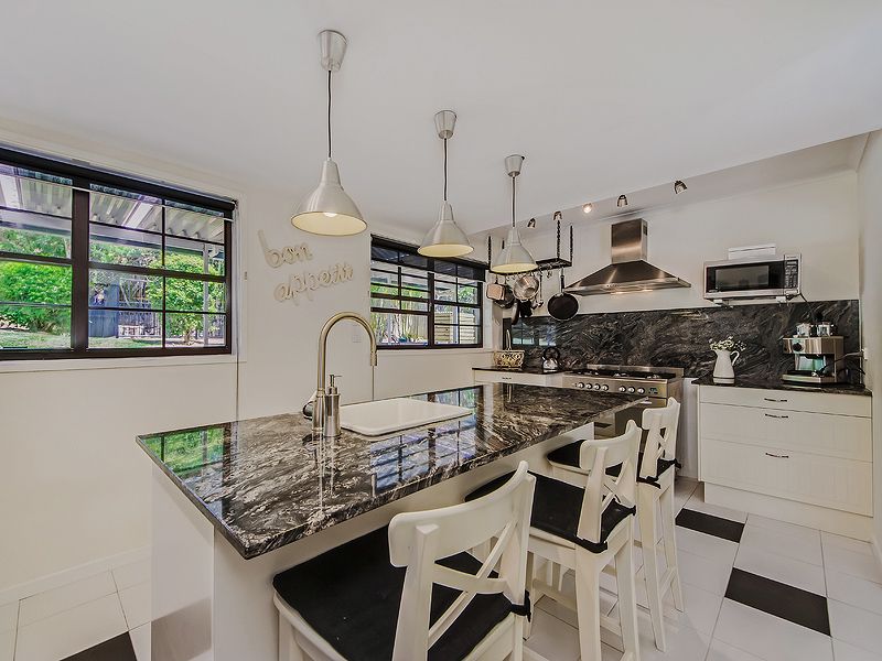 19 Tobermory Court, MERRIMAC, QLD 4226