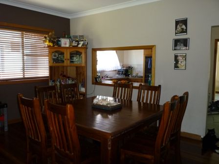61 Middle Point Road, BOLTON POINT, NSW 2283