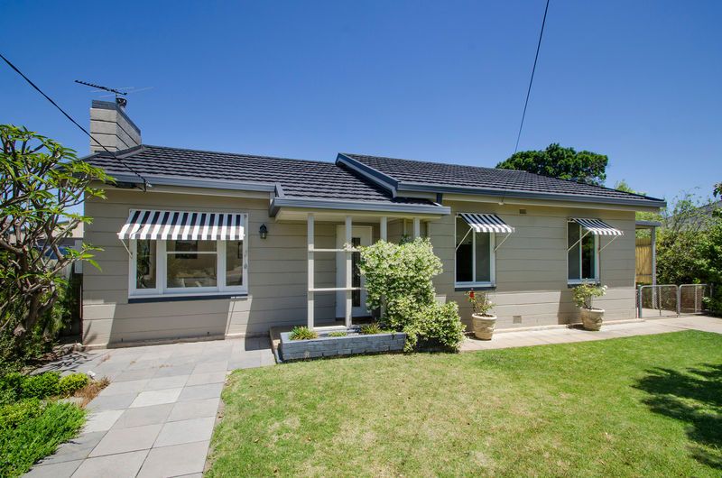 17 Leane Avenue, GLENELG NORTH SA 5045