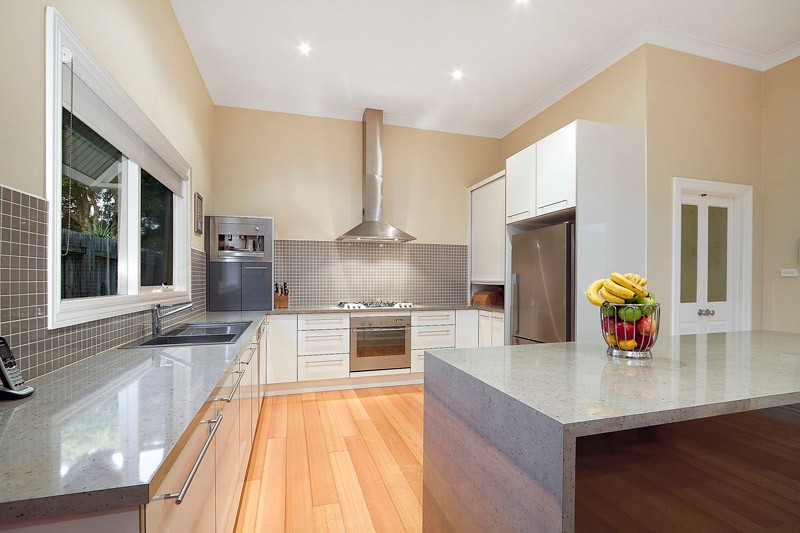 4 Truganini Road, CARNEGIE, VIC 3163