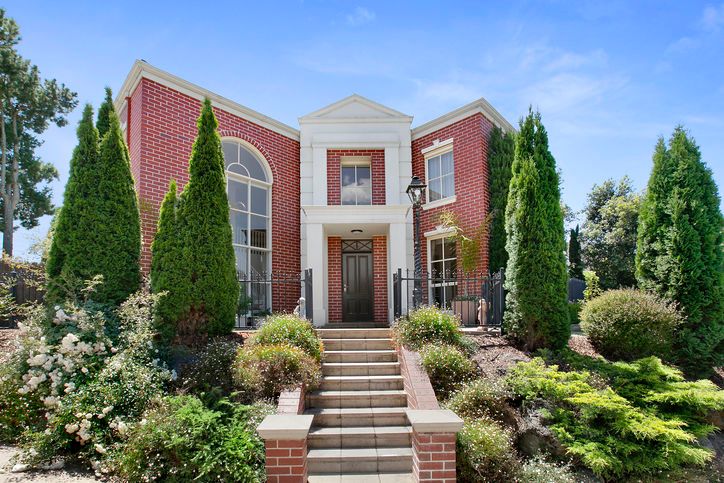 4 Timms Place, DONCASTER EAST VIC 3109