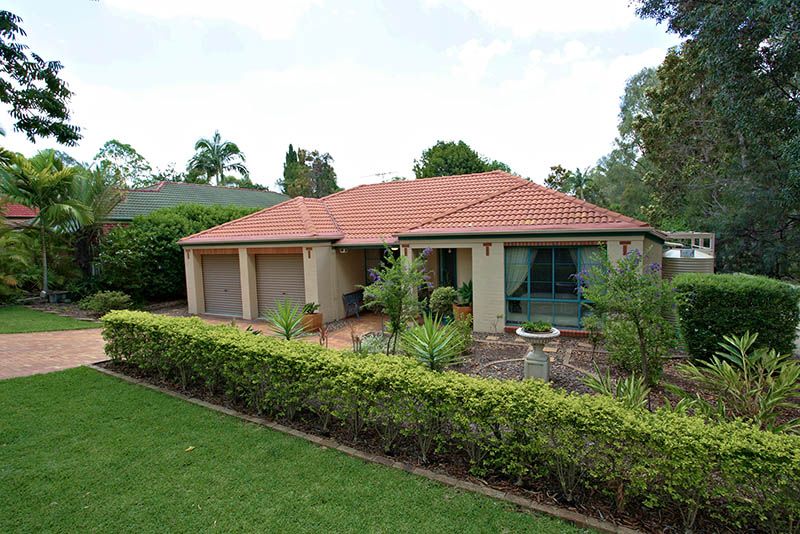 16 Burke Place, FOREST LAKE QLD 4078