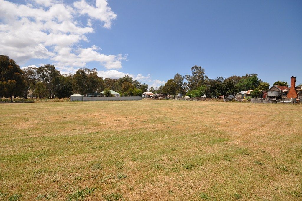 CA's 5 and 6 High Street, ELMHURST, VIC 3469