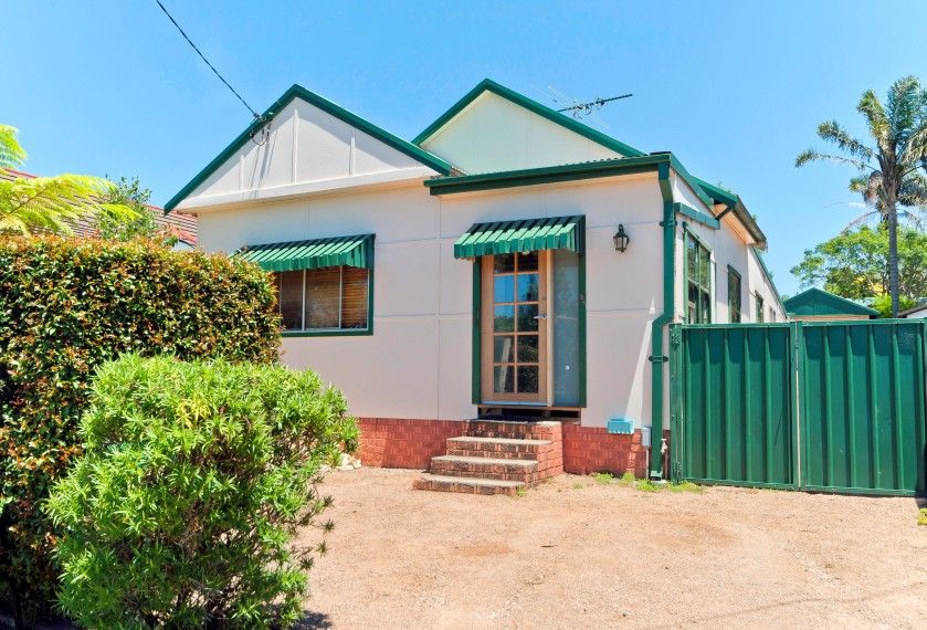 24 Hay Street, HELENSBURGH, NSW 2508