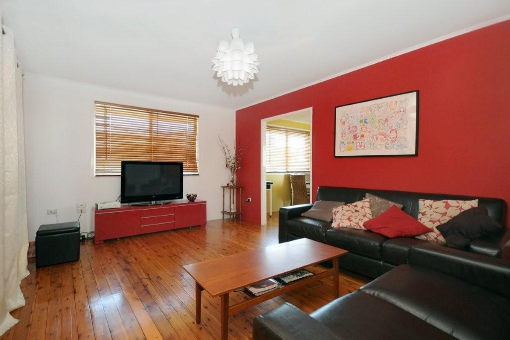 10 Raelyn Street, CENTENARY HEIGHTS, QLD 4350