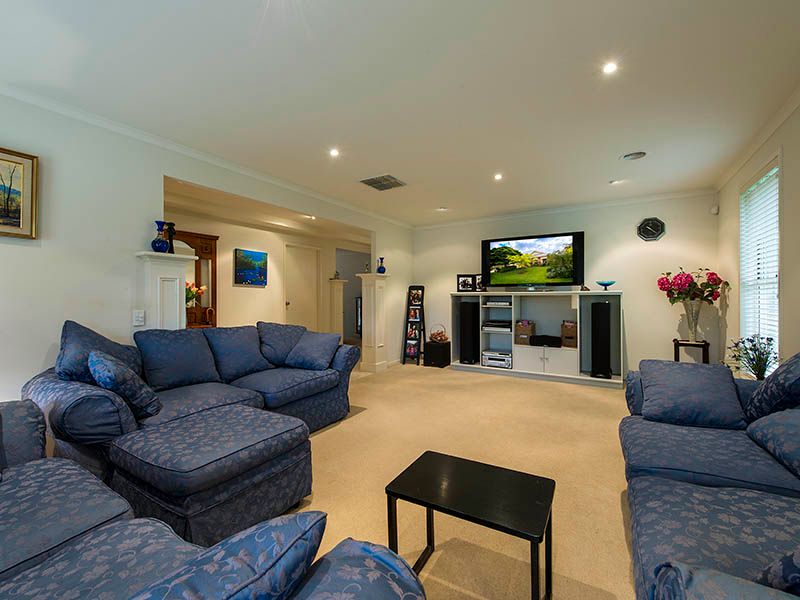 36 Bond Street, FERNTREE GULLY, VIC 3156
